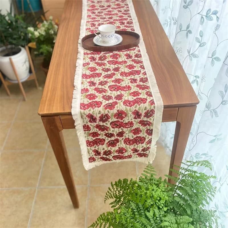 Chemin de table style campagnard en mélange de coton à motifs floraux