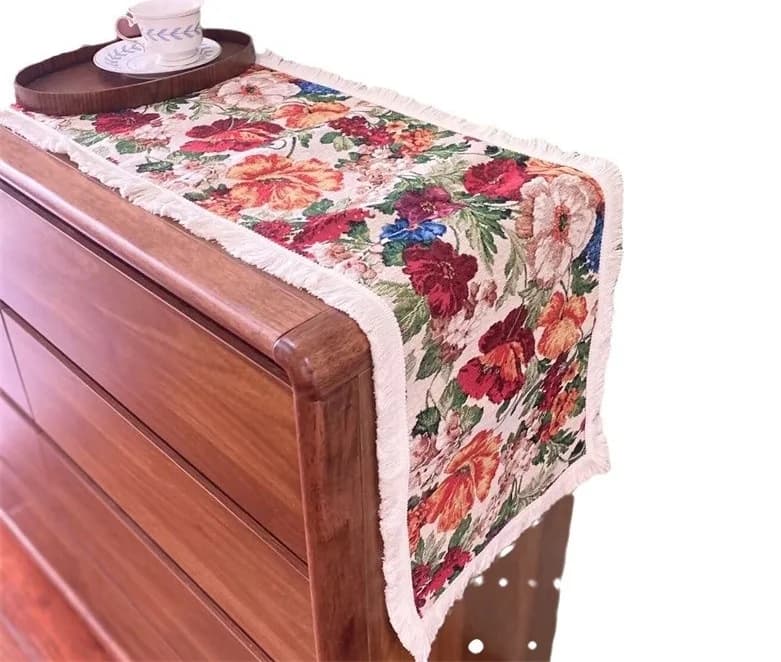 Chemin de table style campagnard en mélange de coton à motifs floraux