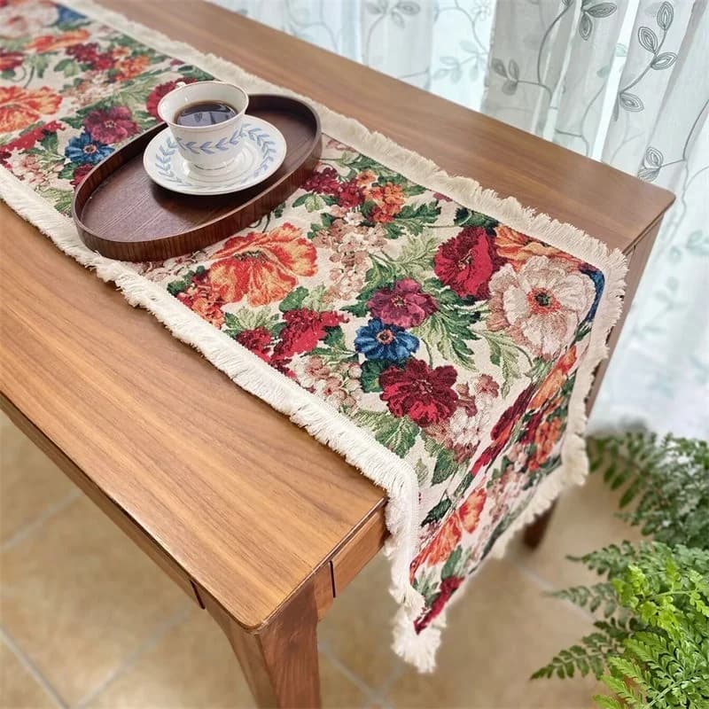 Chemin de table en mélange coton-lin motif floral