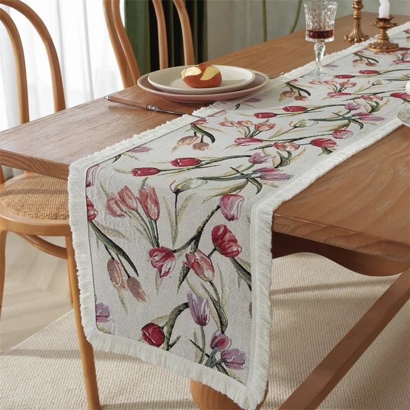 Chemin de table floral pour salle à manger, lit et buffet