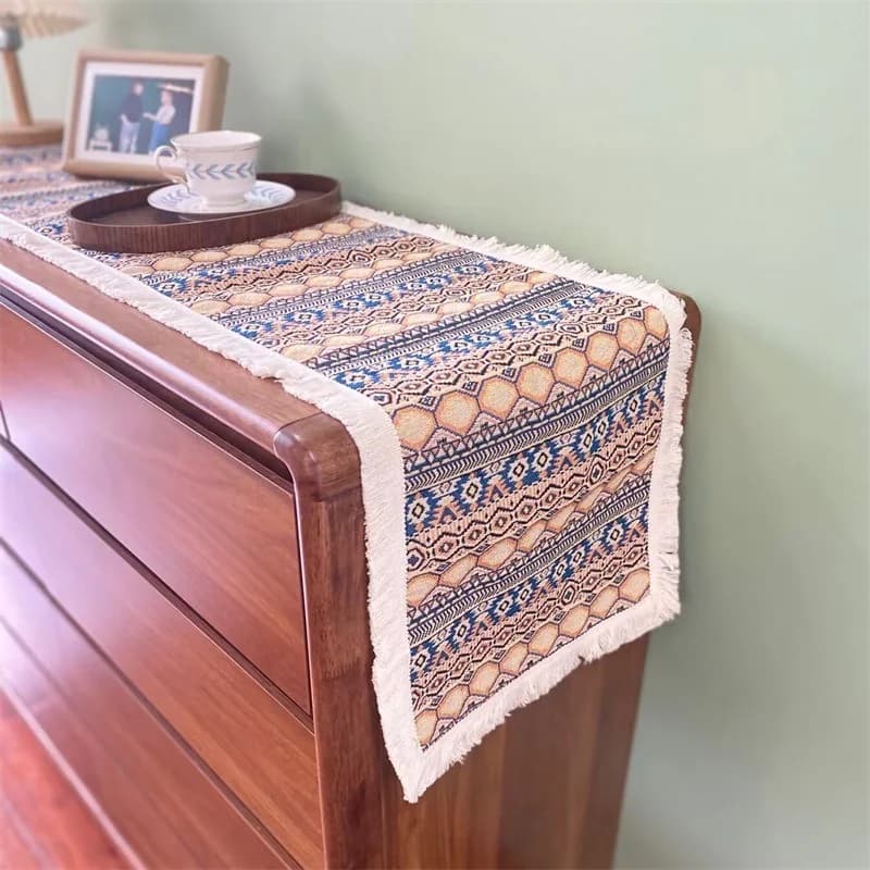 Chemin de table style marocain motif géométrique abstrait