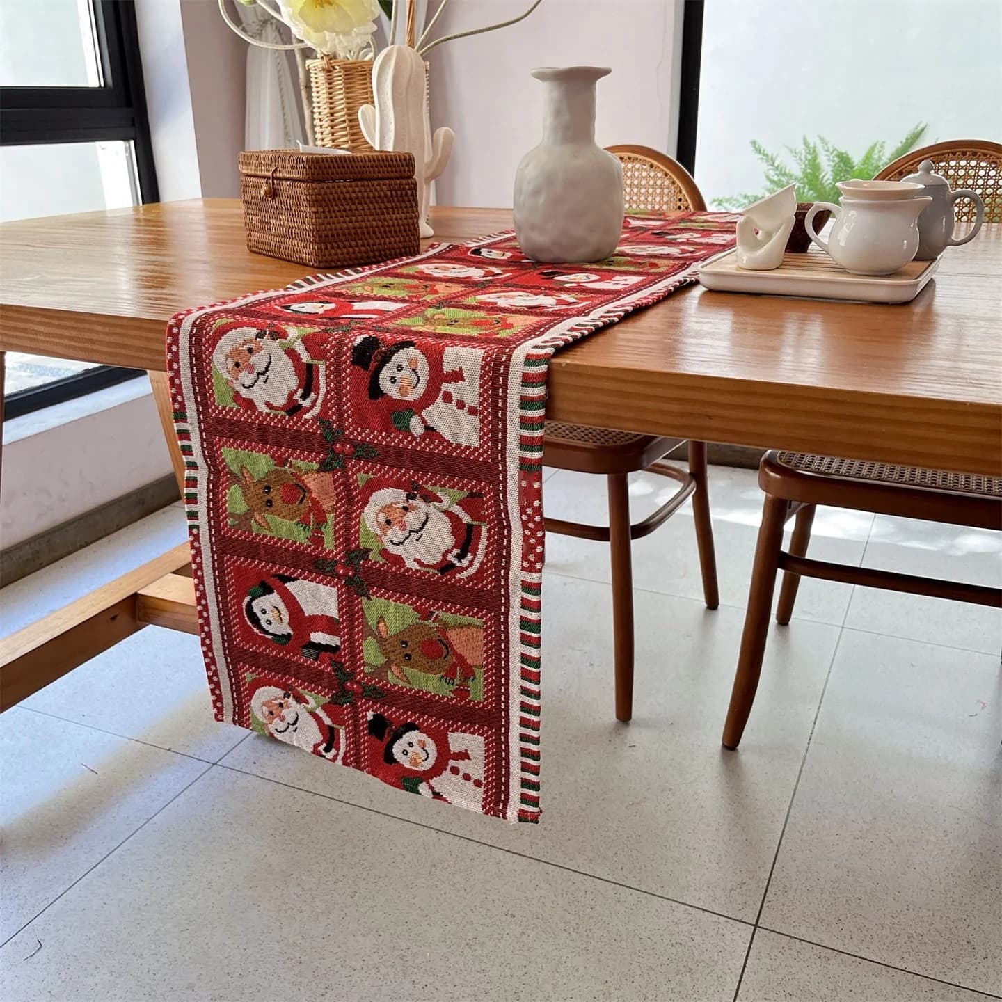 Chemin de table de Noël décoratif pour fêtes